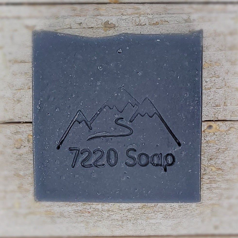 Oars + Alps Peppermint Charcoal Bar Soap